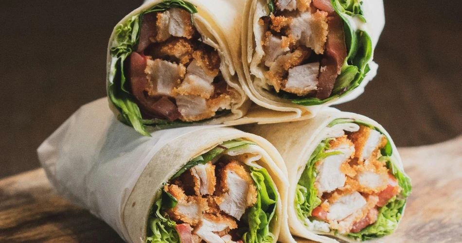 Street Food in Jeddah: A Flavor Tour You Shouldn’t Miss